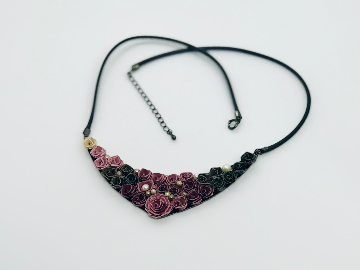 レザーネックレス E